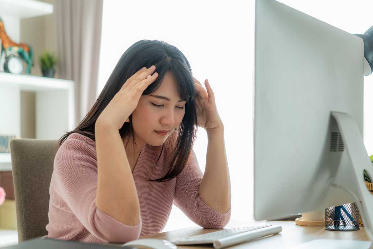 Warning Signs Your Body May Be Experiencing Dangerous Levels of Chronic Stress